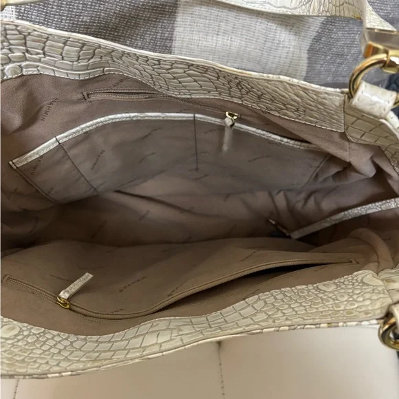 Brahmin White Crocodile-Embossed Shoulder Bag - Picture 4 of 4